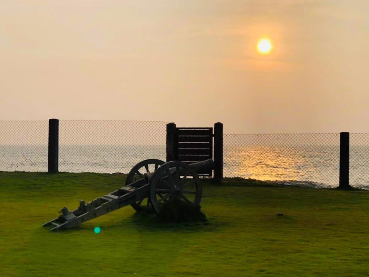 The Lighthouse Negombo Otel Dış mekan fotoğraf