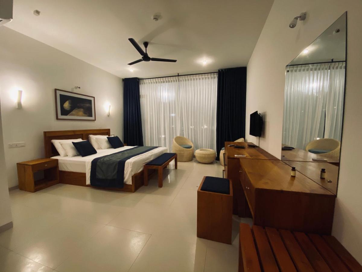 The Lighthouse Negombo Otel Dış mekan fotoğraf